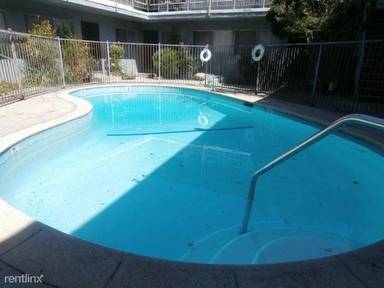 Main picture of 14320 Vanowen St