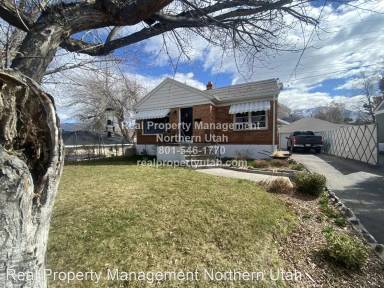 Main picture of 4110 Adams Ave