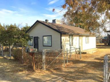 Main picture of 102 Hopkins Ave