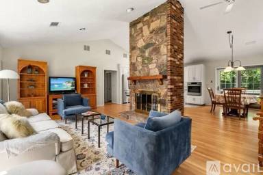 Main picture of 7 Deepwoods Dr