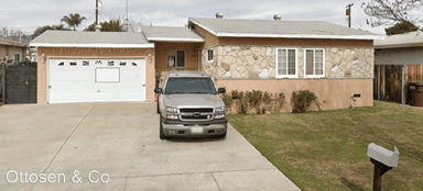 Main picture of 15639 Dubesor St
