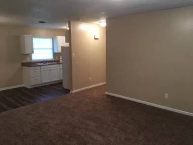 Main picture of 356 Dees St