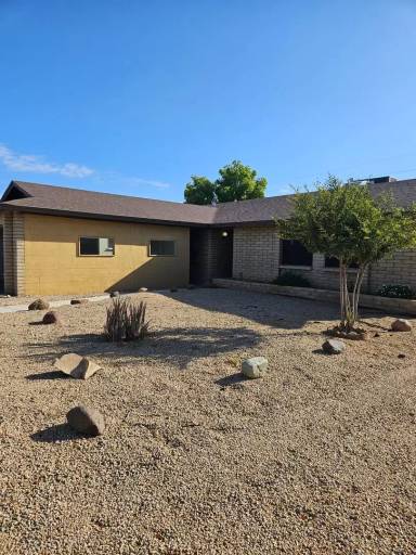 Main picture of 17637 N 16th Dr