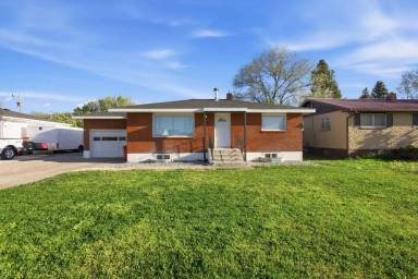 Main picture of 204 Dove Ave