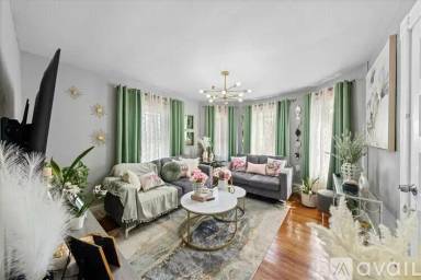 Main picture of 53 Sterling Ave