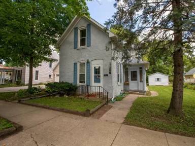 Main picture of 1128 State St