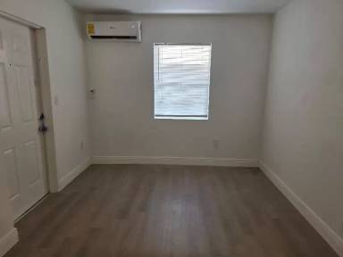 Main picture of 3120 NW 22nd Ave