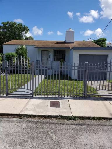 Main picture of 1364 NW 55th Ter