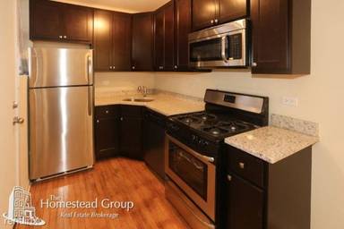 Main picture of 4751 N Troy St