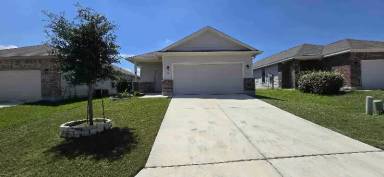 Main picture of 131 Laurel Grace Ln