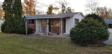 Main picture of 707 E Perry St