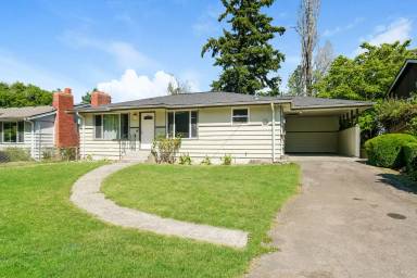 Main picture of 14630 3rd Ave SW