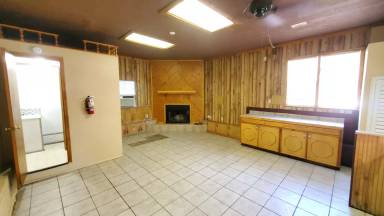 Main picture of 3470 Avenue V NW