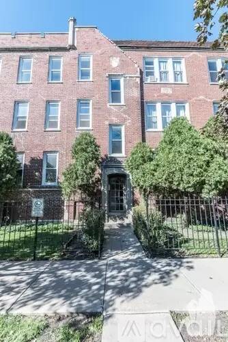 Main picture of 3034-48 W Wellington Ave & 3000-08 N Whipple St