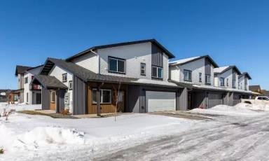 Main picture of 3065 Catron St