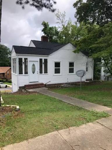 Main picture of 620 10th Ave W