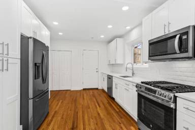 Main picture of 6134 N Talman Ave