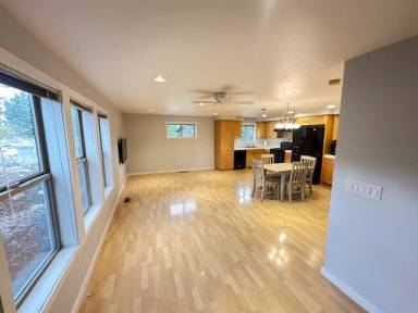 Main picture of 15917 Wellington Way