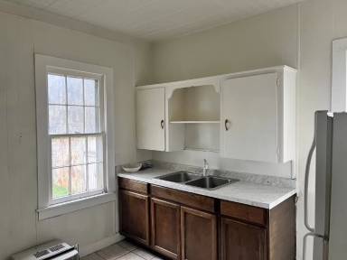 Main picture of 306 W Brook St
