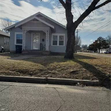 Main picture of 545 W Wood St