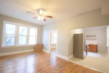 Main picture of 3458 W Irving Park Rd
