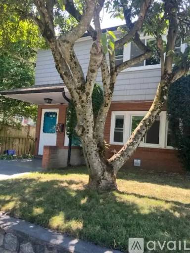 Main picture of 130 Madison Ave