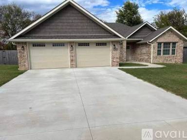 Main picture of 1100 Battery Dr
