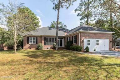 Main picture of 50 Catalpa Ln S