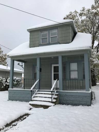 Main picture of 746 Marquette Ave