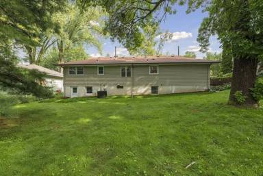 Main picture of 3104 32nd Ave NE