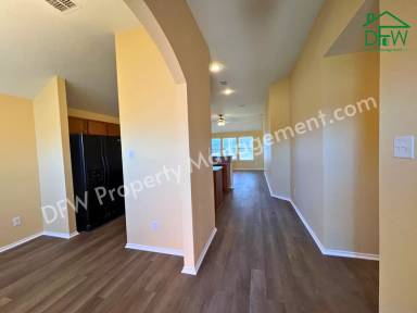 Main picture of 8420 Autumn Creek Trl
