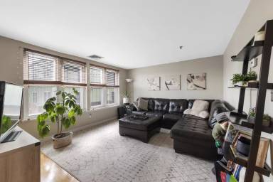 Main picture of 122 Tudor St