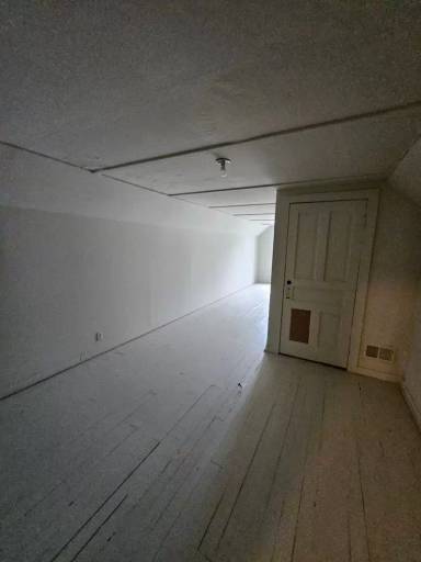 Main picture of 107 E Missouri St