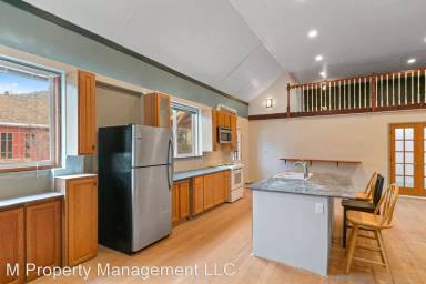 Main picture of 404 Elberta Ave