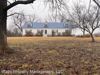 Main picture of 1697 Maddox Rd