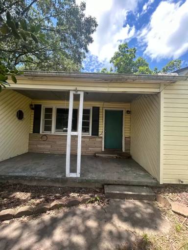Main picture of 4501 N 32nd St