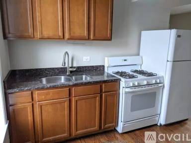 Main picture of 3614 N Ashland Ave