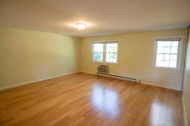 Main picture of 141B Round Hill Rd