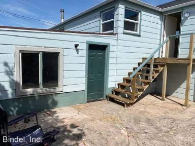 Main picture of 804 1/2 O St