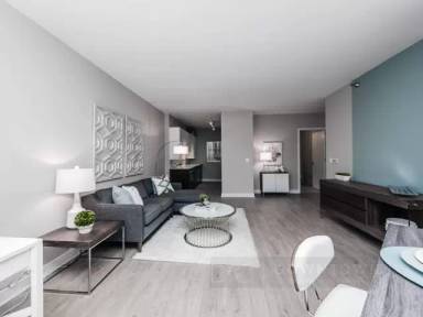 Main picture of 216 N Wabash Ave