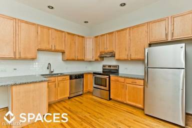 Main picture of 3055 N Sheffield Ave