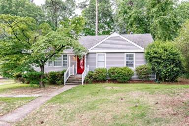 Main picture of 8519 Weldon Dr