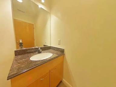 Main picture of T & E Apartments