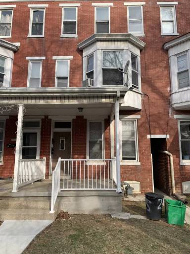 Main picture of 215 Irving Rd