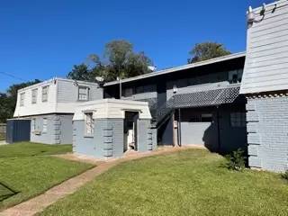 Main picture of 1825 Bayou Rd