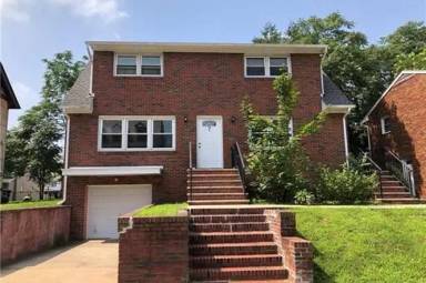 Main picture of 14 Suydam St