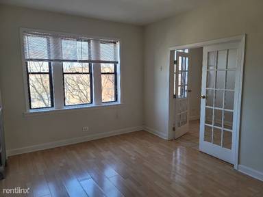 Main picture of 4506 N Sheridan Rd