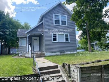 Main picture of 908 Park St SW