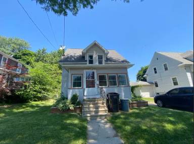 Main picture of 1318 Leroy St