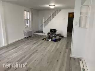 Main picture of 830 Ridge St